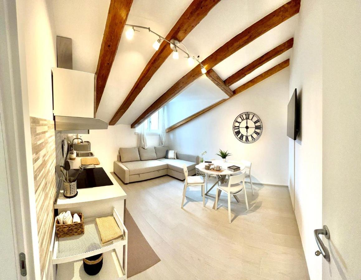 Perfect Apartment *